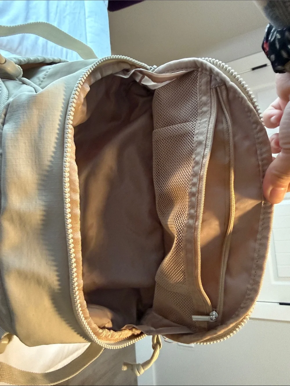 Versatile Beige Women's Travel Backpack - 28L - Picture 5 of 13